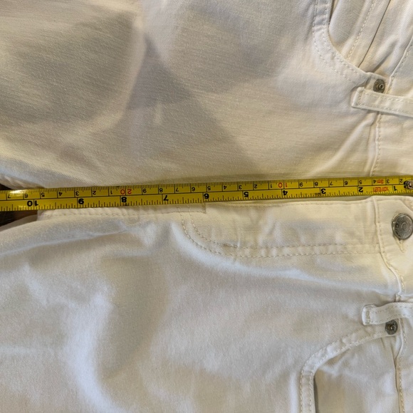Free People Distressed White Jeans Size 28 - Picture 4 of 8